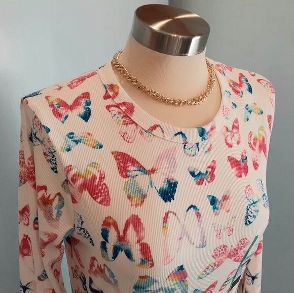 Top - Picture 8 of 9